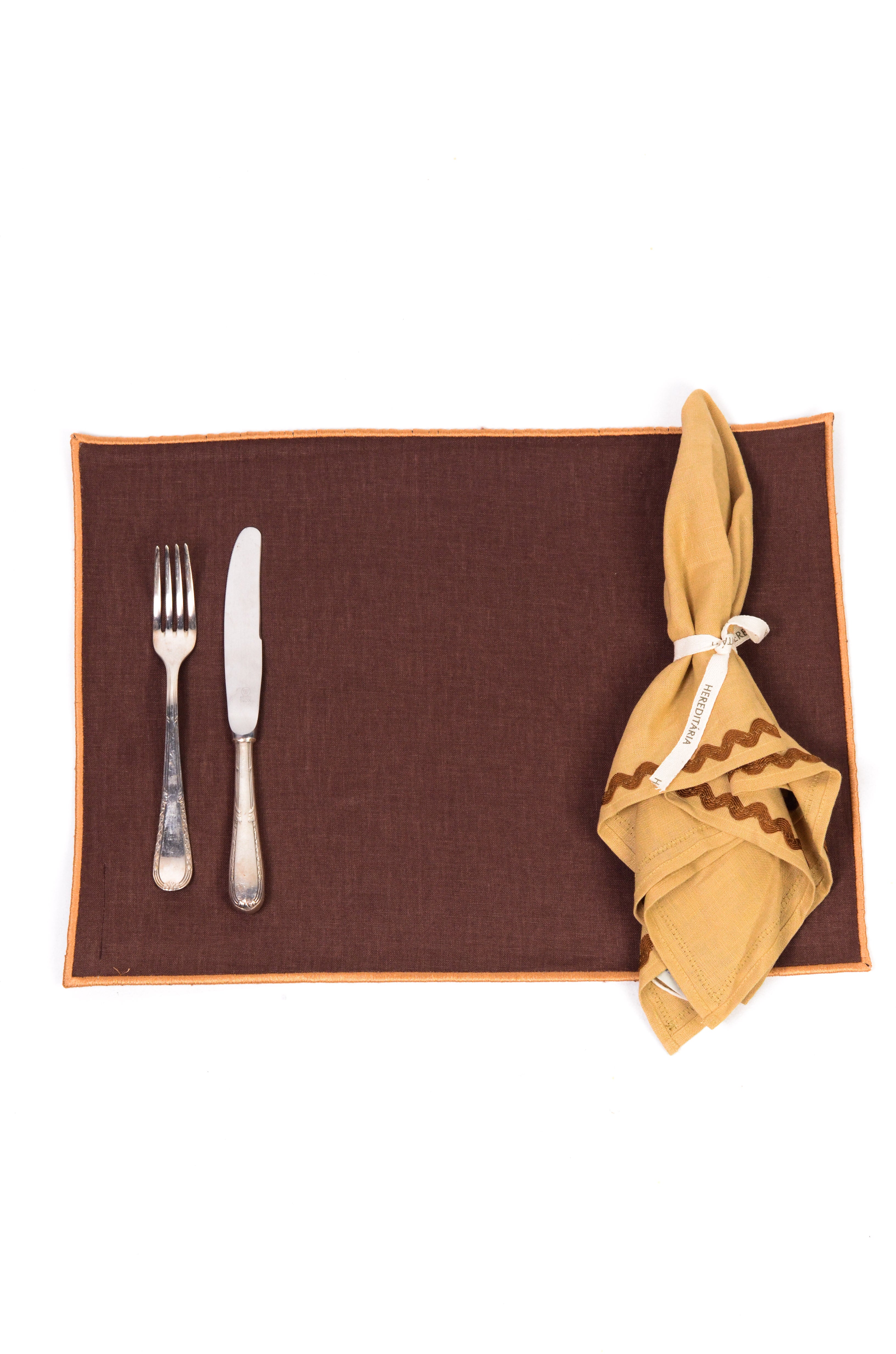 Jogo Americano Linho Marrom Café Bainha Bordada Areia Fofa