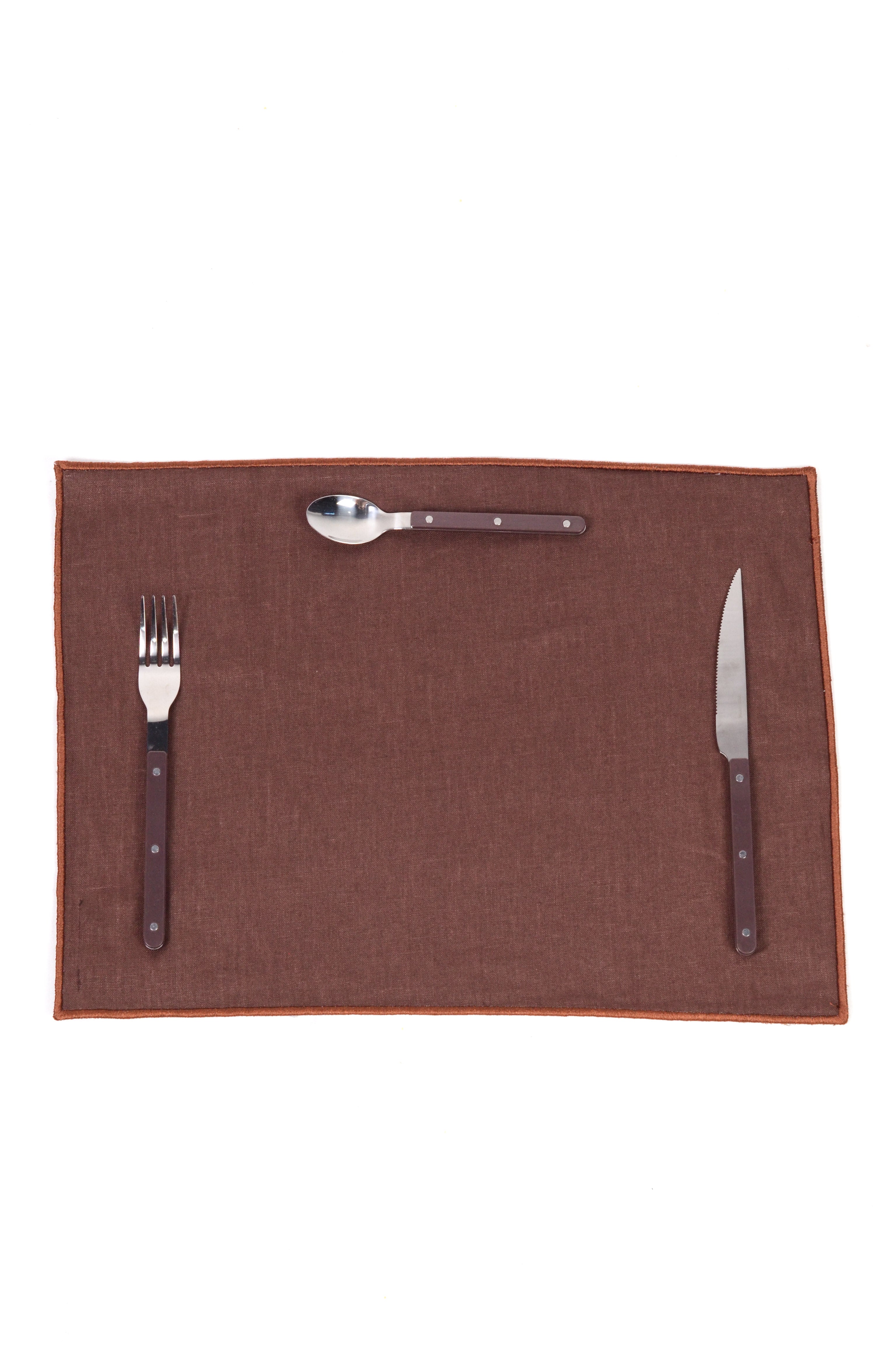 Jogo Americano Linho Marrom Café Bainha Bordada